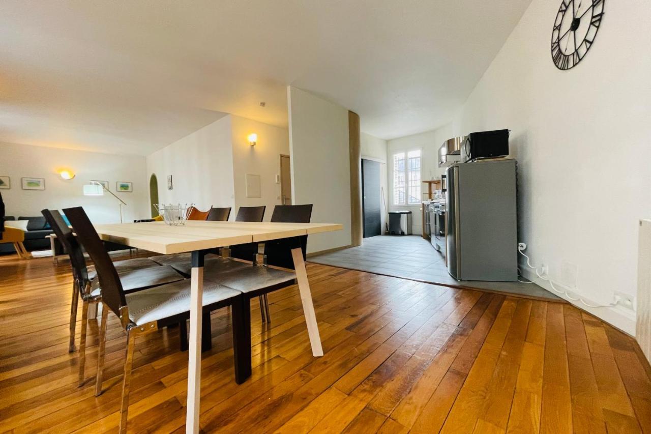 Ferienwohnung The Magnificent Bordeaux Loft In The Hyper-Center Of Tours Exterior foto
